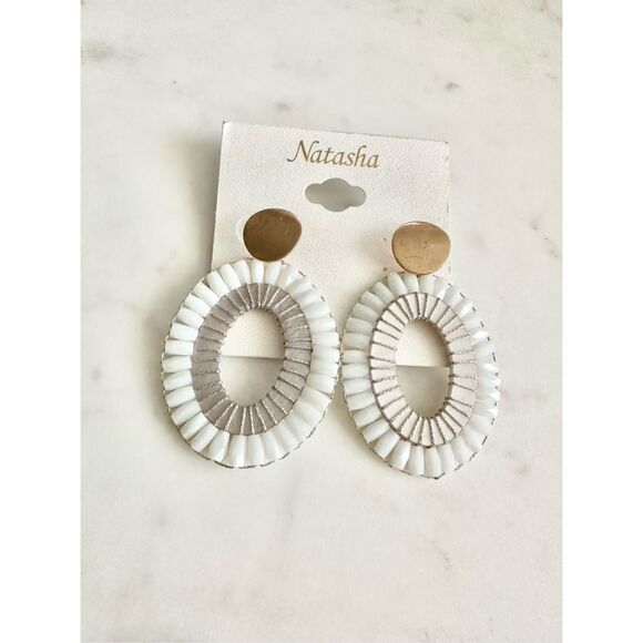 Natasha grey and white beaded oval dangle earrings - Picture 3 of 3